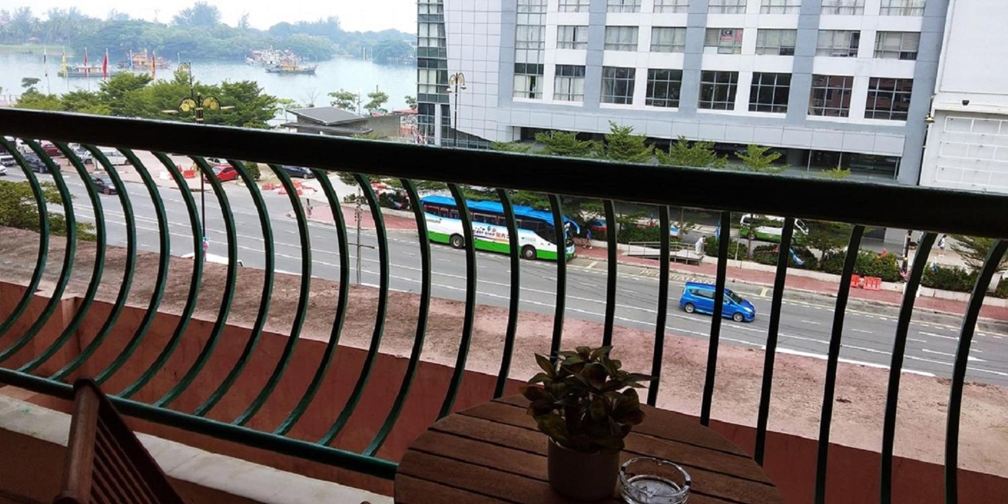 Jj Homes Marina Court Kota Kinabalu Exterior foto